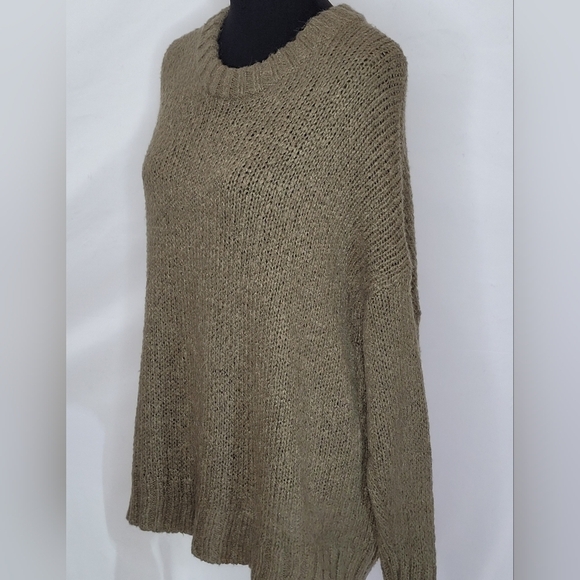Aerie Big-Sky Oversized Green Crew Neck Wool/Alpaca Blend Sweater - Size XS - Picture 4 of 7